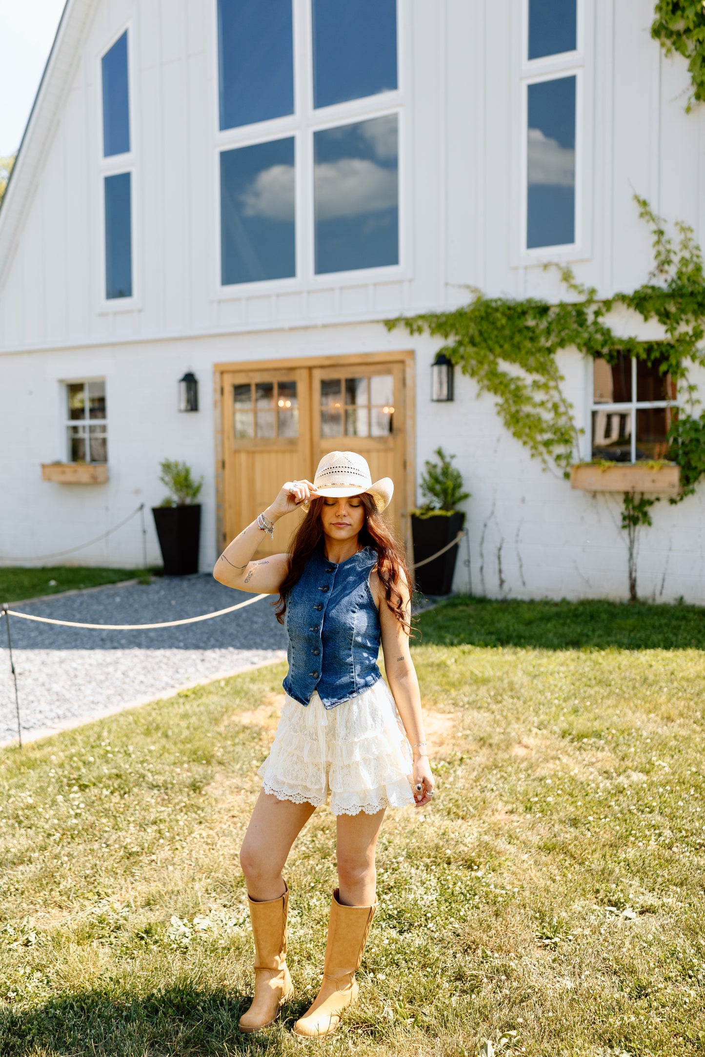 Remi Lace Tiered Short
