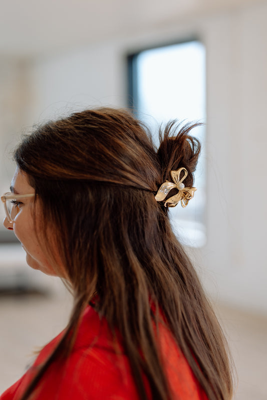 Nova Pearl Bow Clip