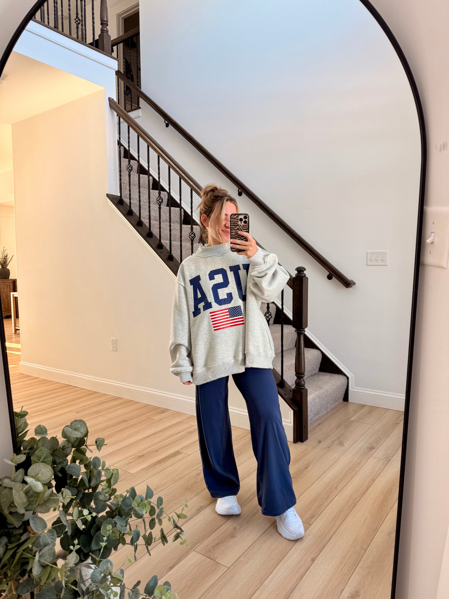 USA/America Mockneck Sweatshirt