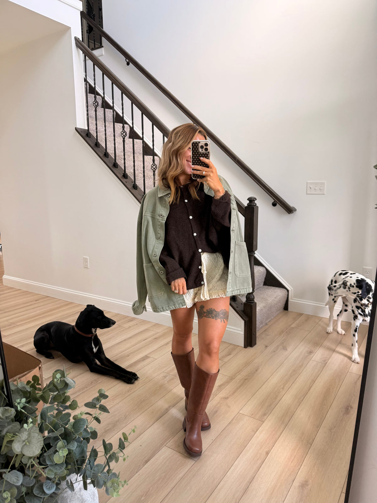 Carrie Lace Short